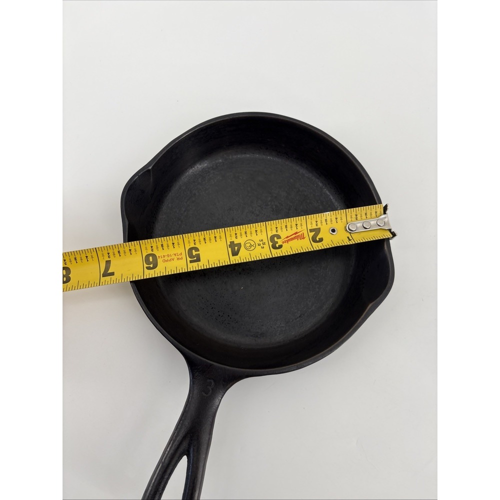 Vintage 6 1/2" Wagner Ware No. 3 Cast Iron Sidney-0 Skillet # 1053 Frying Pan - Picture 3 of 4
